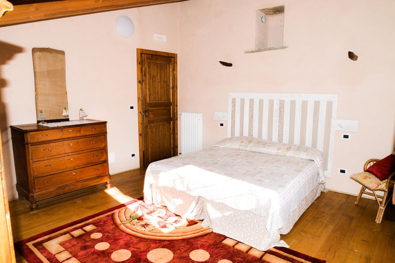 הוילה Barge Agriturismo Magnarosa מראה חיצוני תמונה